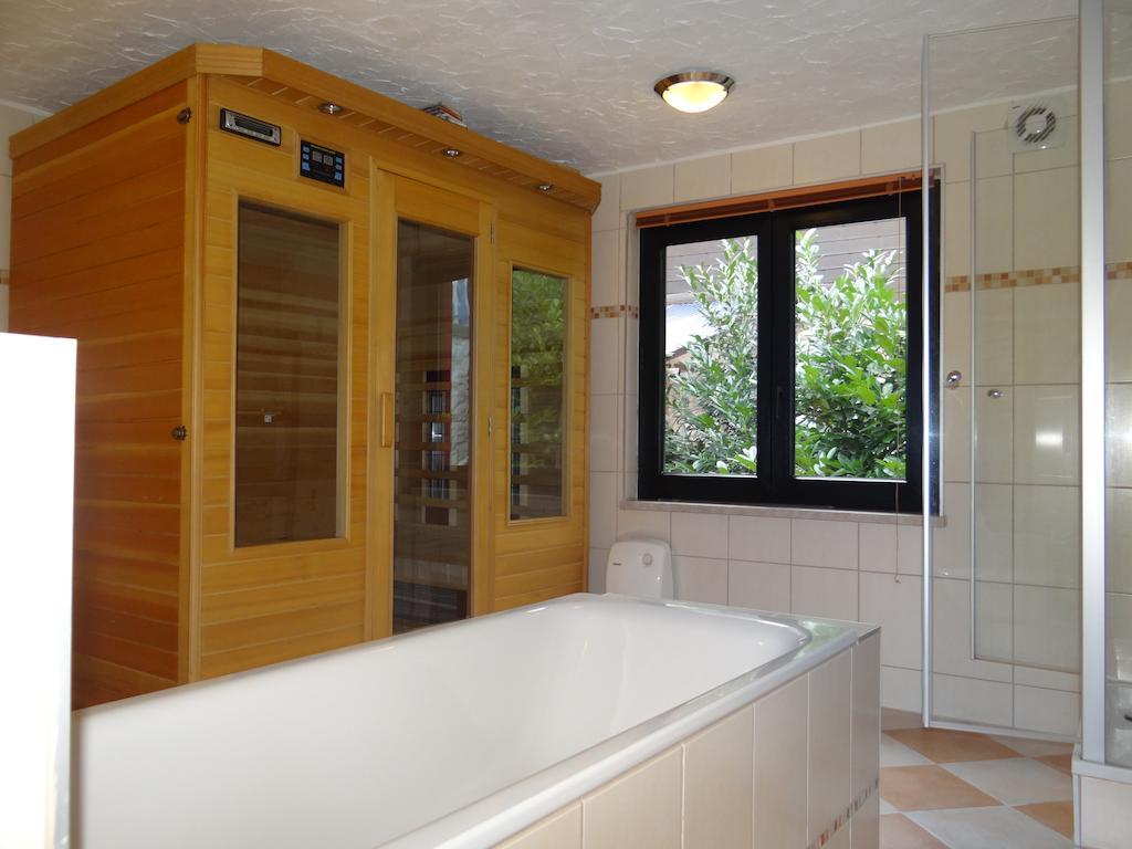 Haus Am Bachgasse - Haus Von 1777 Mit Sauna Zell an der Mosel Exterior photo